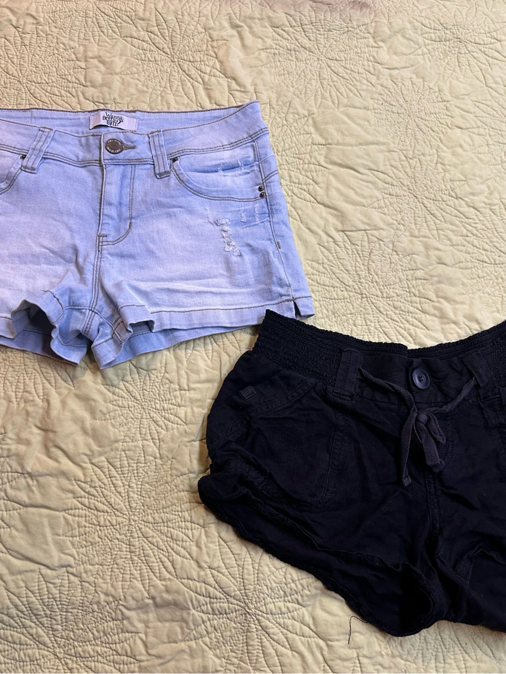 Casual Black Women's Jean-Style Shorts with Smocked Waist